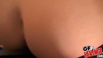 Jovem loira Brianna Oshea aberta no missionário com pau grande e bunda