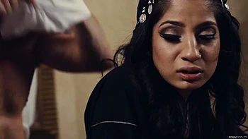 Amateurlesbisch mit Blowjob, Doggy und Cowgirl