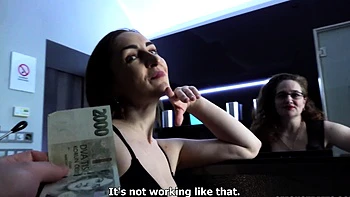 Madura tetona follada duro por todo el mundo