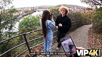 Стэнли Джонсон соблазнен на жёсткий секс на улице