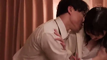 Куколд смотрит, как ебут его жену