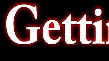 Мэгги Грин мастурбирует огромные сиськи на публике