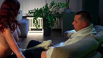 Подросток Джени Смит трахает себя пальцами