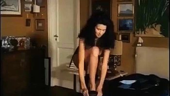 Raven chupando pau no estilo vintage