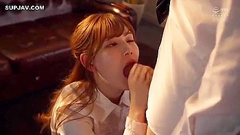 Tsumugi japonesa morena fodida sem censura