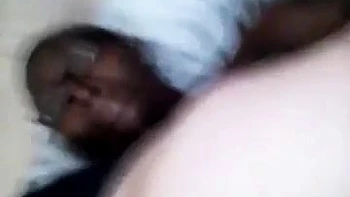 BBC en acción: polla grande, minetazo y perrito amateur