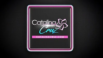 Busige Milf Catalina Cruz fickt in Dessous