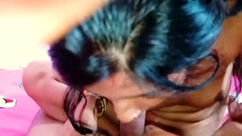 Bhabhi desi trompe son mari : fellation hardcore, creampie en bouche