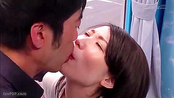 Esposa vê o pau e goza fudendo M2