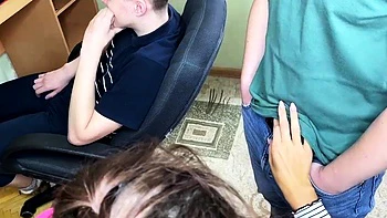 Hot Girl Fucked While Amateur Cuckold Sees Movie