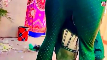 Neues Solo-Sexvideo mit indischer Schönheit Sara Khan