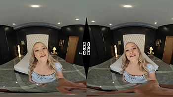 RosePlay, rubia teen pornstar en porno VR
