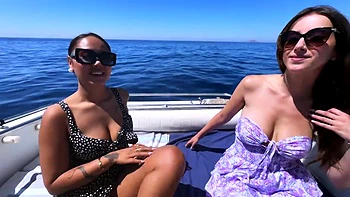 Jade no pierde ni un minuto follando duro