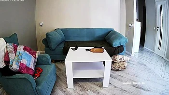 Esposas amateur masturbándose con dildo en cámara oculta