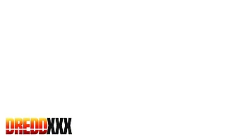 Jeune blonde baise anale créampie interracial