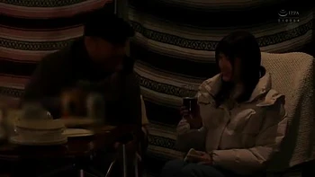 Frau betrügt, Cuckold wird gefickt