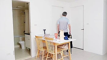 MILF amateur alemana eyaculando en trío