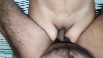 Mão na piroca desi quente à noite em POV indiano