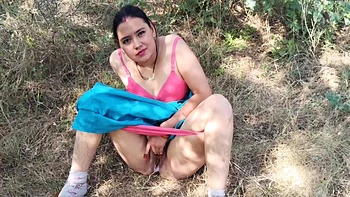 Follando a la cuñada que cuida cabras en el bosque