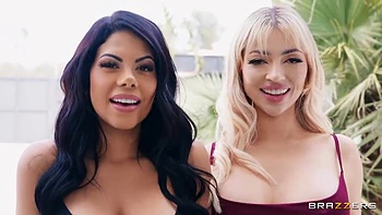 Gatita Veves fette Titten im Dreier mit Jordi & Kesha