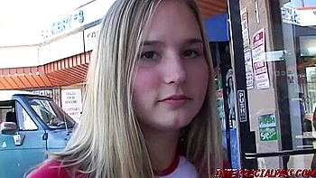 Loiras e morenas fodendo com grande pau negro