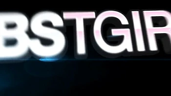 Minette thaïlandaise Bell se masturbe anale avec plug en solo