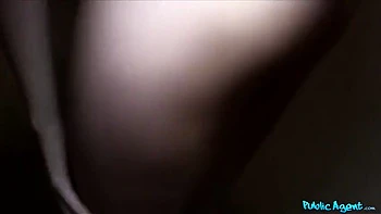 Adolescente rubia amateur recibe polla grande y creampie POV