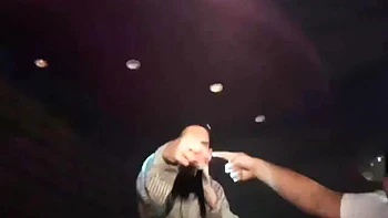 Adolescente pequena fodida e apalpada forte em festa POV