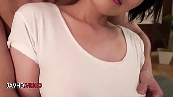 Chieuse japonaise sauvage baisée avec grosse queue