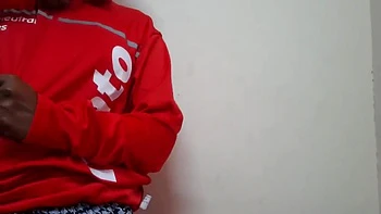 Indisches Essensmädchen gibt Handjob und wird gefickt