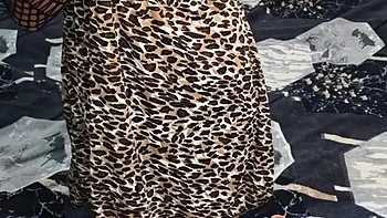 Indian Kerala And Indian Mallu - Izha Kerala Mallu Hot Wife Strip Show Kerala Cochin Married Girl Fun Time Alon