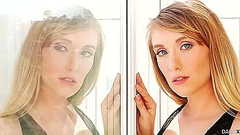 Harley Jade folla por primera vez con un gran polla negra