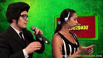 Soraya Carioca: tetas grandes, anal, blowjob y perrito