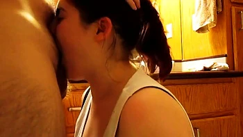 Jeune australienne soumise humiliée en hardcore