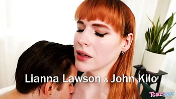 La apretada pussy trans de July follada sola y en pareja