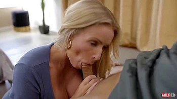 Danielle Renae And Diego Perez In Gets Her Eager Cunt Hammered After Sucking Stepsons Dick