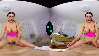 Огромные сиськи: минет, наездница и миссионер в VR