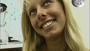 Любительница с огромной жопой трахнулась