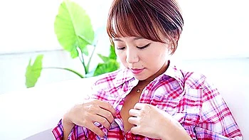 Mitsuki im Bad - total verführt