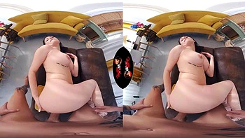 Скучающая латина сосет и трахается в VR