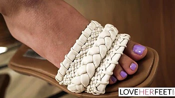 Jay and Clara's hot toe sucking footjob fetish