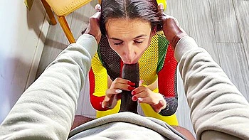 Fake Trainer Fucks Girl’s Big Ass With Huge BBC