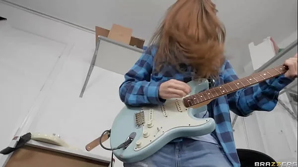 Garage Banned - Ashlyn Peaks, Zoey Sinn / Brazzers  / stream full from www.zzfull.com/bann