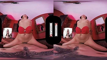 Amirah, Yasmine & Red Blowbang Bukkake Ride