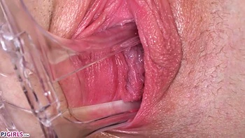 Angel Princess Solo Close-Up Pussy Play