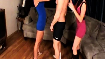 Amber & Gianna's Brutal FemDom Ballbusting Threesome