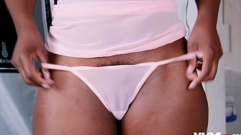 Busty Ebony Zaawaadi Sex Desires Fulfilled