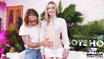 Beauty smut with magical Bryan Gozzling and Thea Summers from Hookup Hotshot