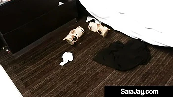 Sara Jay - eating pussy dirt