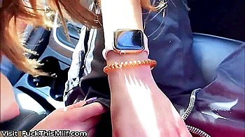 Cute Girl-hitchhiker Agreed To Give A Blowjob For Money